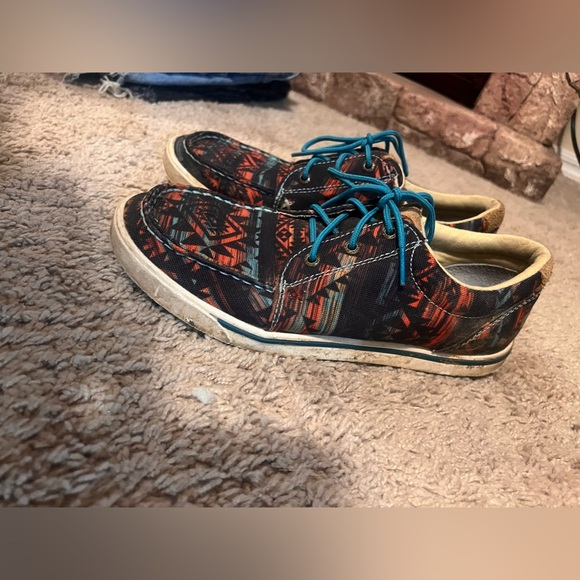 Hooey - Picture 2 of 4